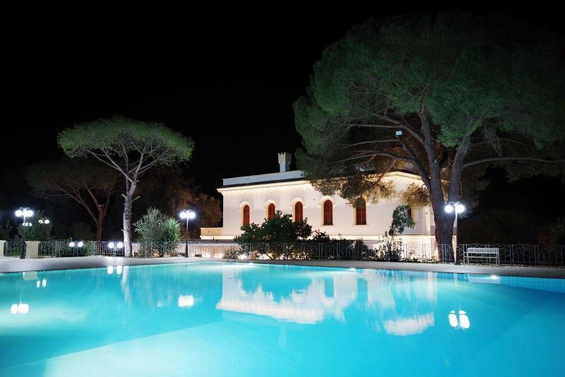 Le Scuderie Di Villa Ravenna Санникола Экстерьер фото
